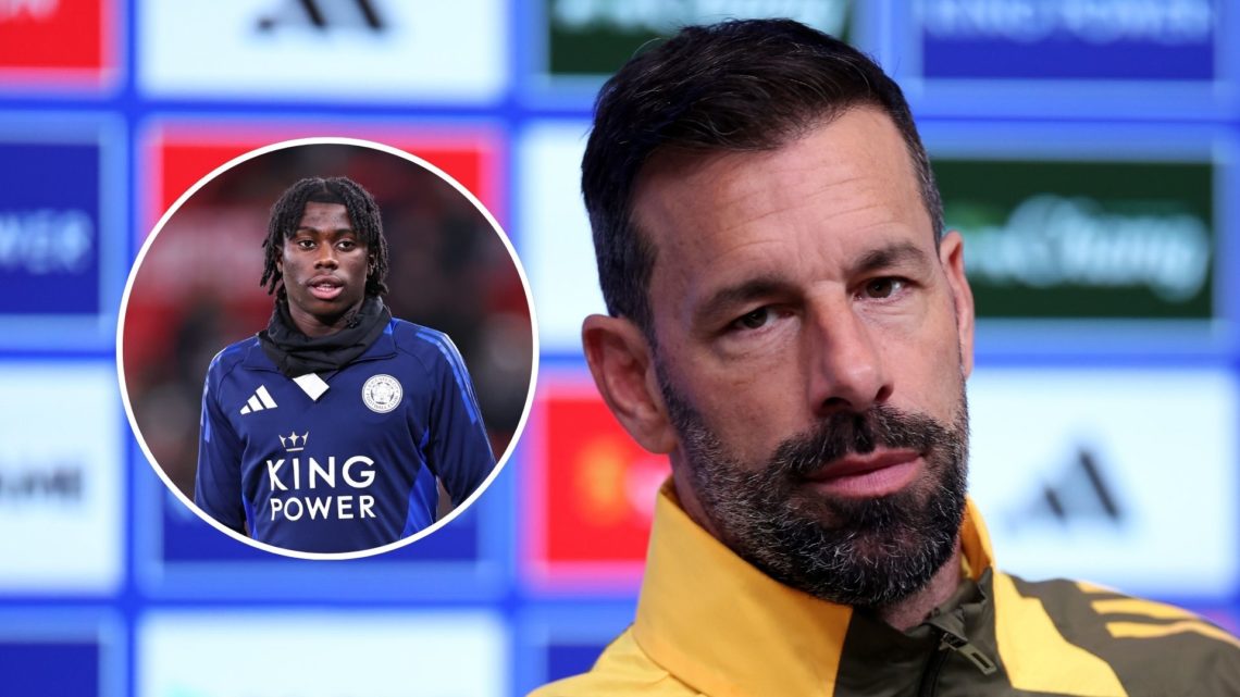 An image of Jeremy Monga (left, circled) and Ruud van Nistelrooy (right)